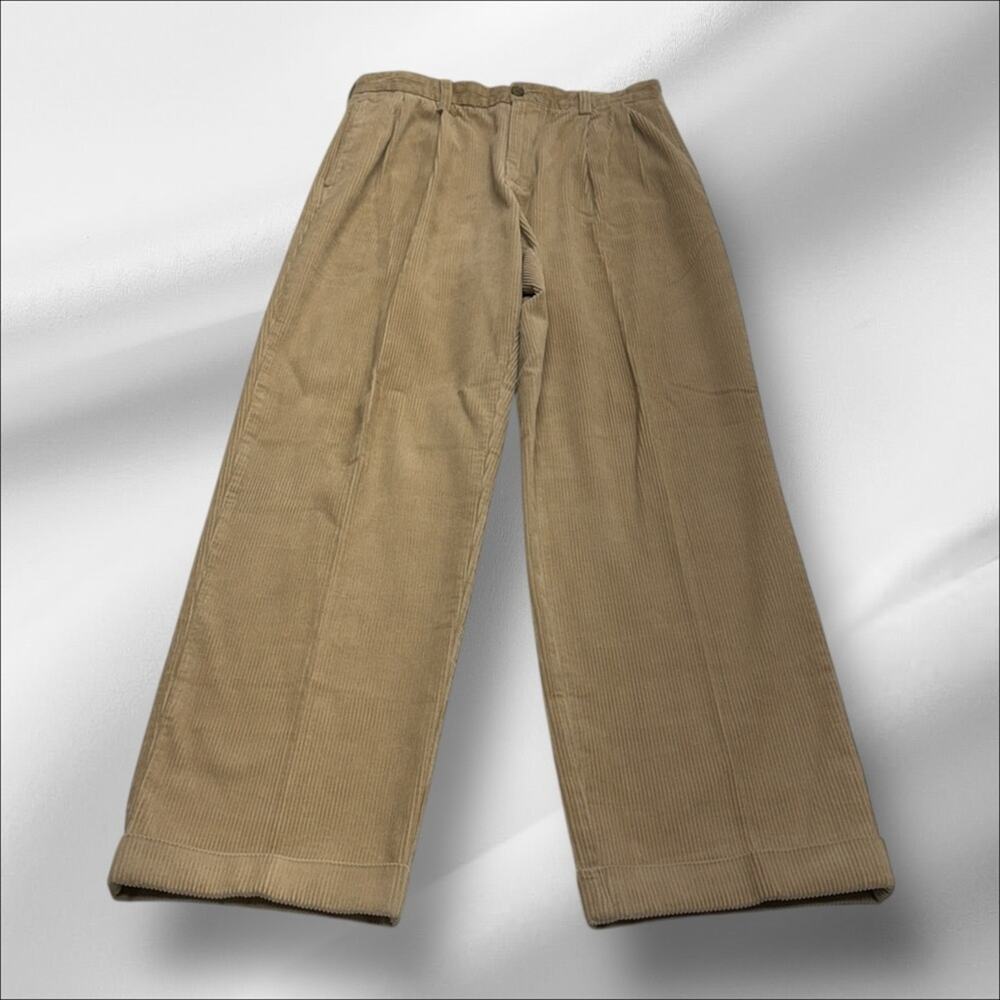 IZOD Men’s 32 x 32 Khaki Tan Pleated Corduroy Pants - Picture 2 of 4